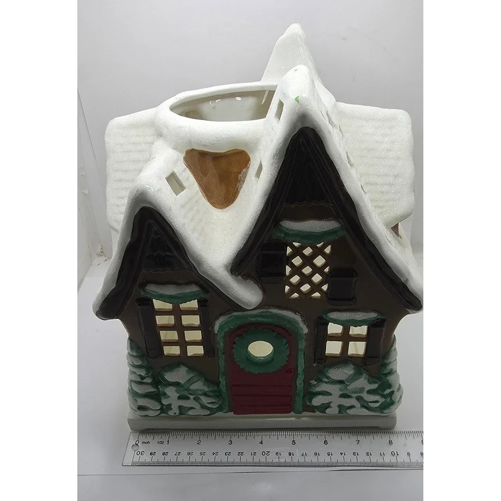 PartyLite Ceramic Winter Cottage Candle Holder Snow Roof Holiday Village P0261